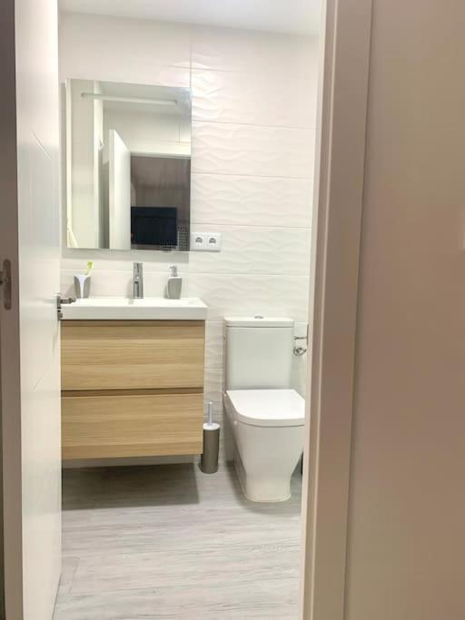 New Stylish Beach Front Apartment クリェラ エクステリア 写真